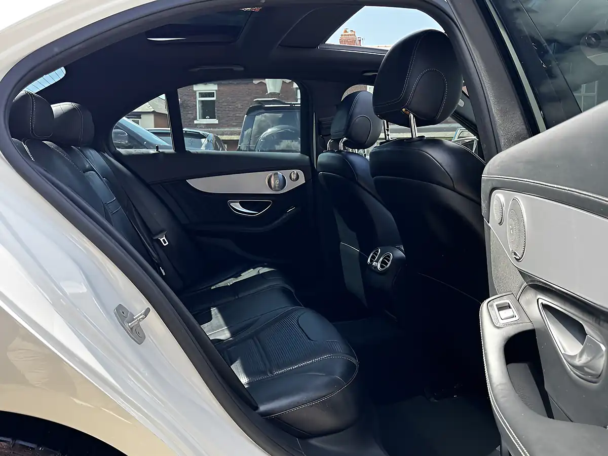 Used 2006 Mercedes-Benz C-Class Premium White - Interior and Exterior details 17