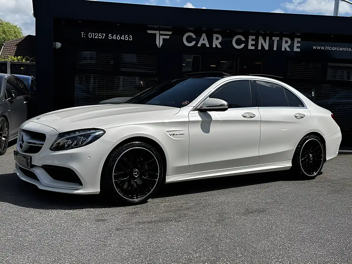 Used 2006 Mercedes-Benz C-Class Premium White - Interior and Exterior details 2