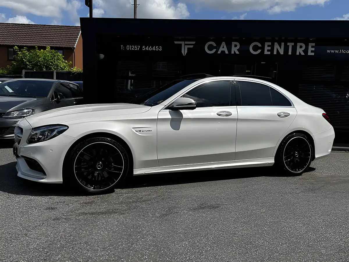 Used 2006 Mercedes-Benz C-Class Premium White - Interior and Exterior details 3