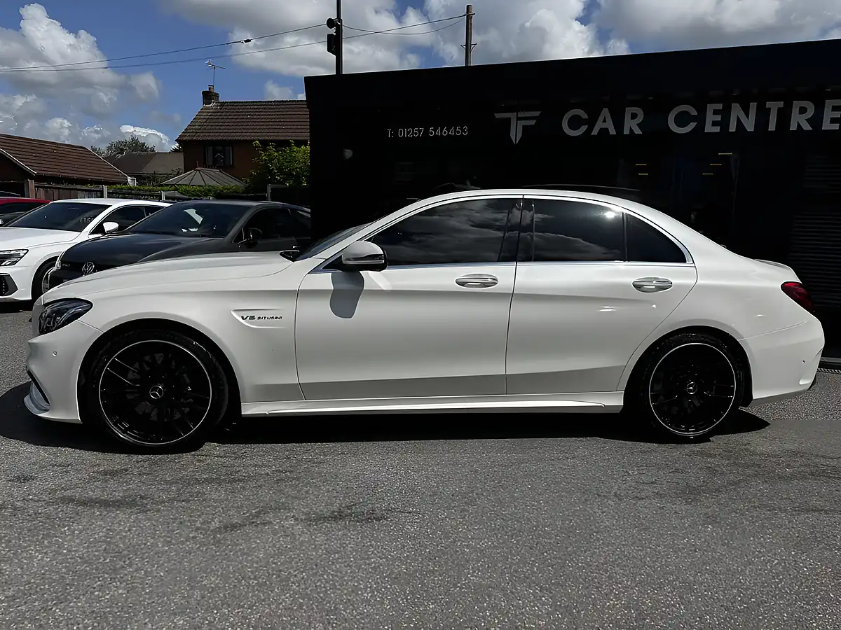 Used 2006 Mercedes-Benz C-Class Premium White - Interior and Exterior details 4