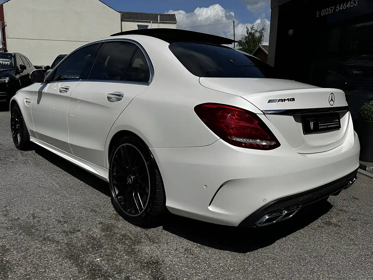 Used 2006 Mercedes-Benz C-Class Premium White - Interior and Exterior details 6