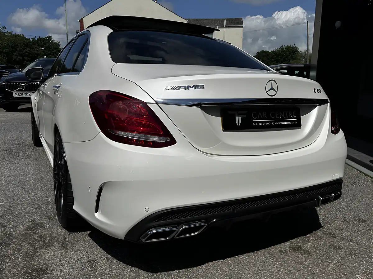 Used 2006 Mercedes-Benz C-Class Premium White - Interior and Exterior details 7