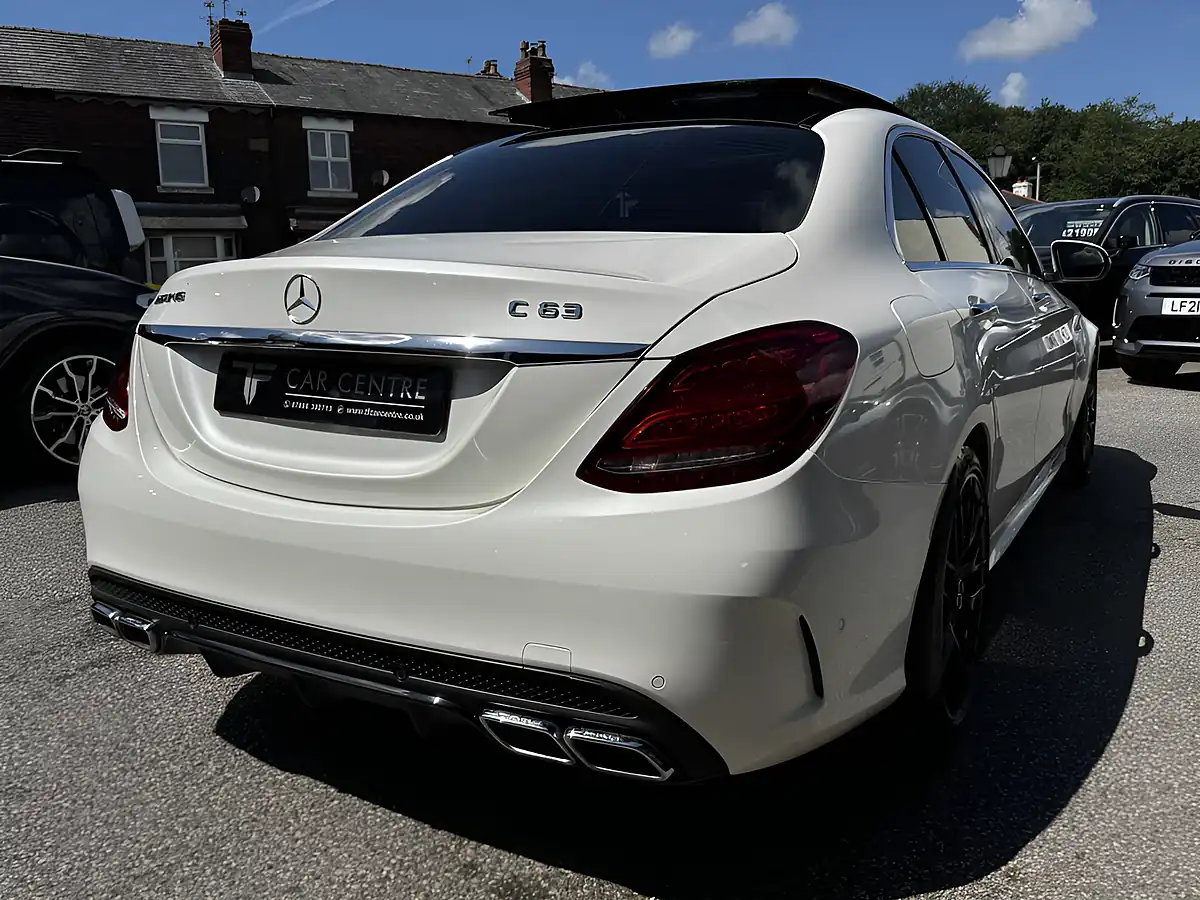 Used 2006 Mercedes-Benz C-Class Premium White - Interior and Exterior details 9