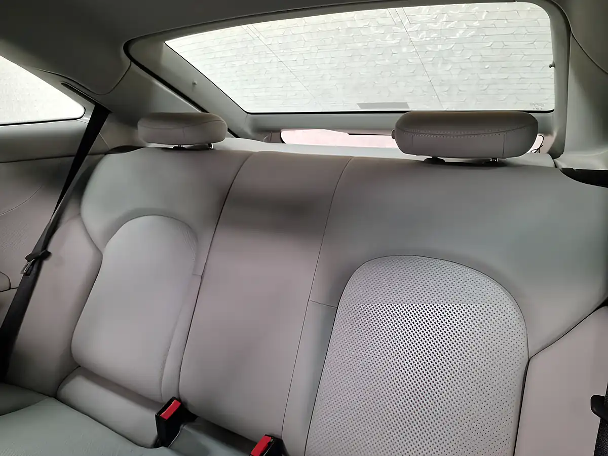 Used 2006 Mercedes-Benz C-Class Se Obsidian Black - Interior and Exterior details 13