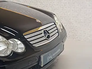 Used 2006 Mercedes-Benz C-Class Se Obsidian Black - Interior and Exterior details 9