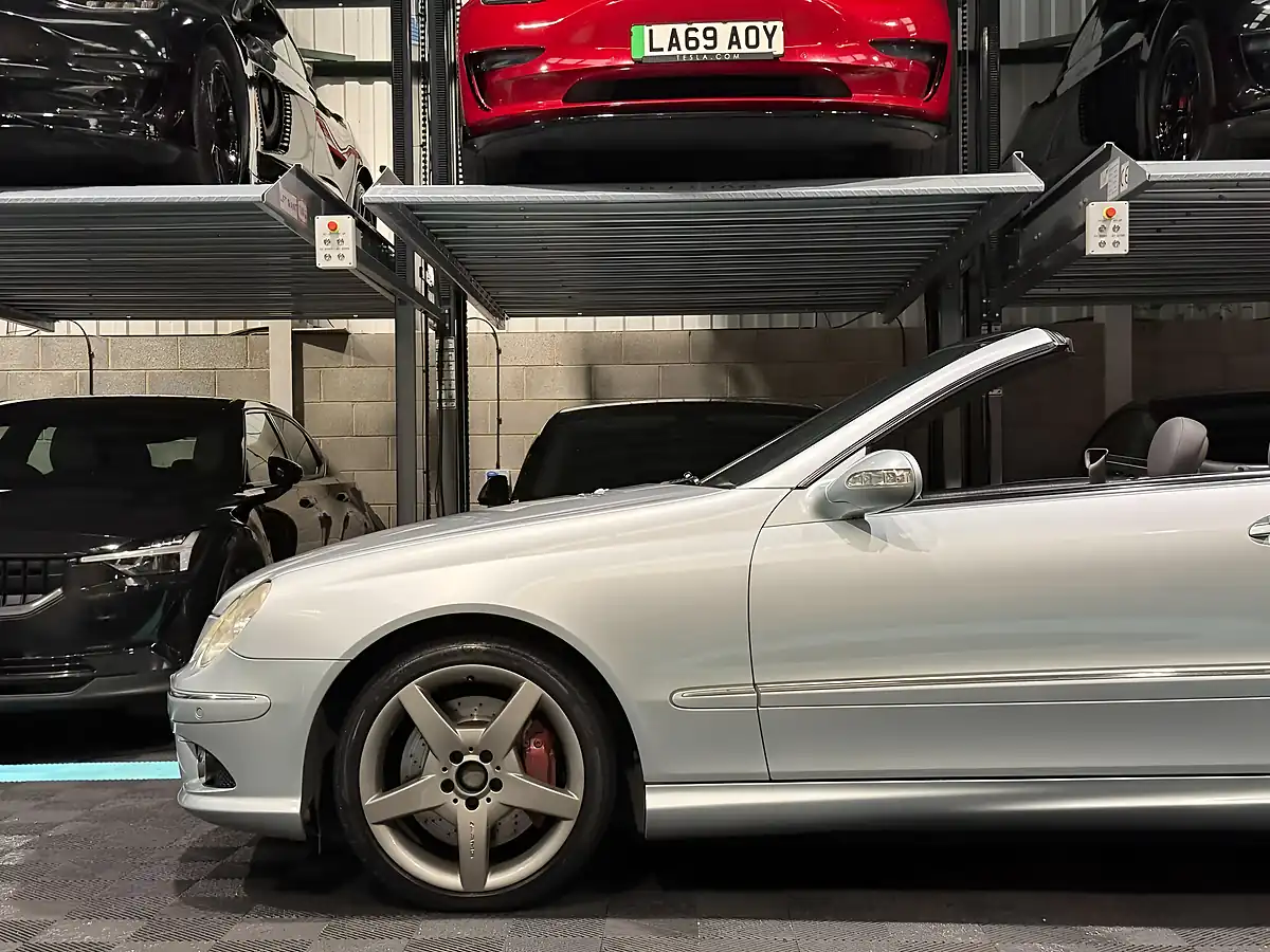 Used 2006 Mercedes-Benz Clk Sport Cabriolet Silver - Interior and Exterior details 10