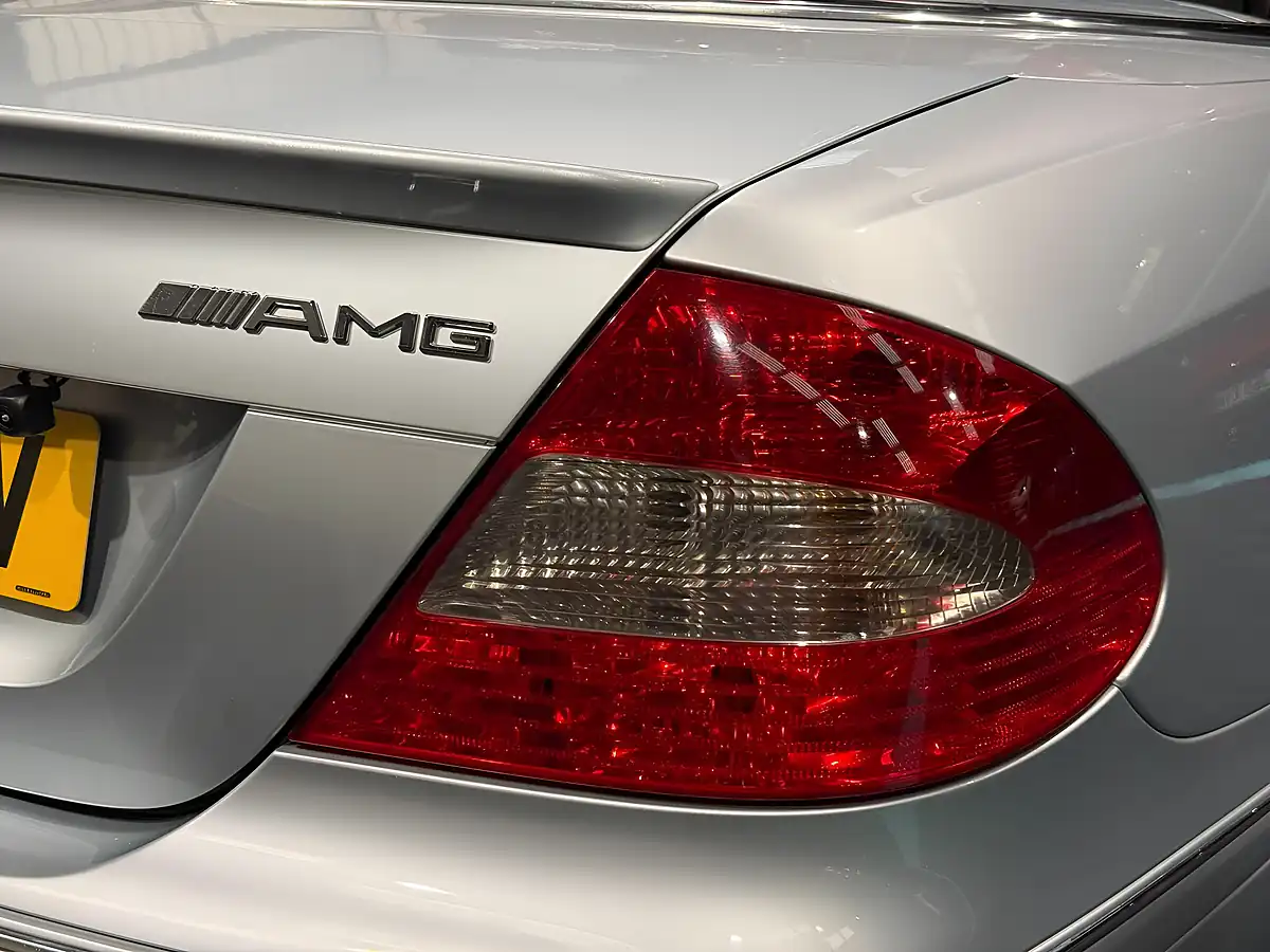 Used 2006 Mercedes-Benz Clk Sport Cabriolet Silver - Interior and Exterior details 13