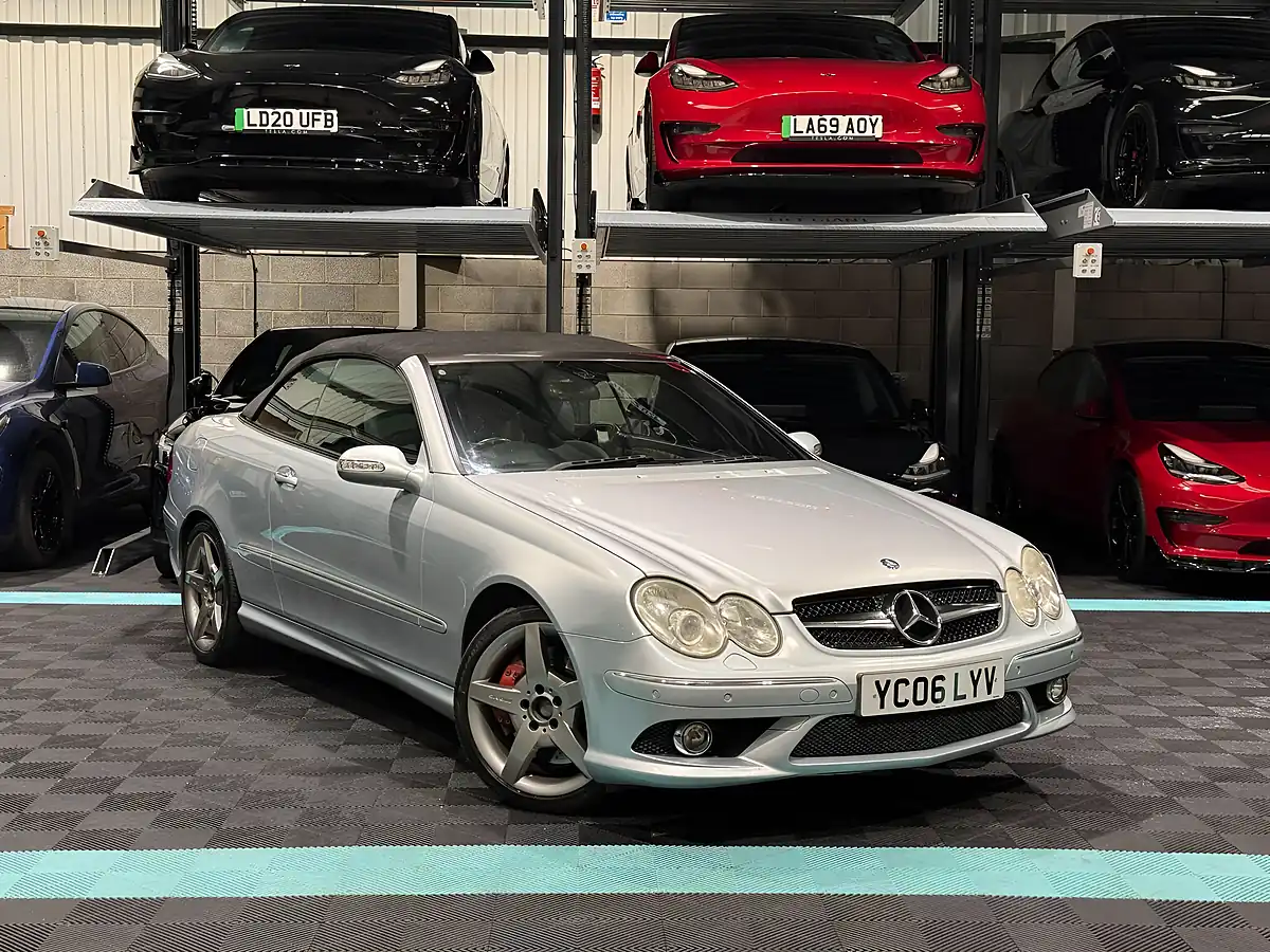 Used 2006 Mercedes-Benz Clk Sport Cabriolet Silver - Interior and Exterior details 2