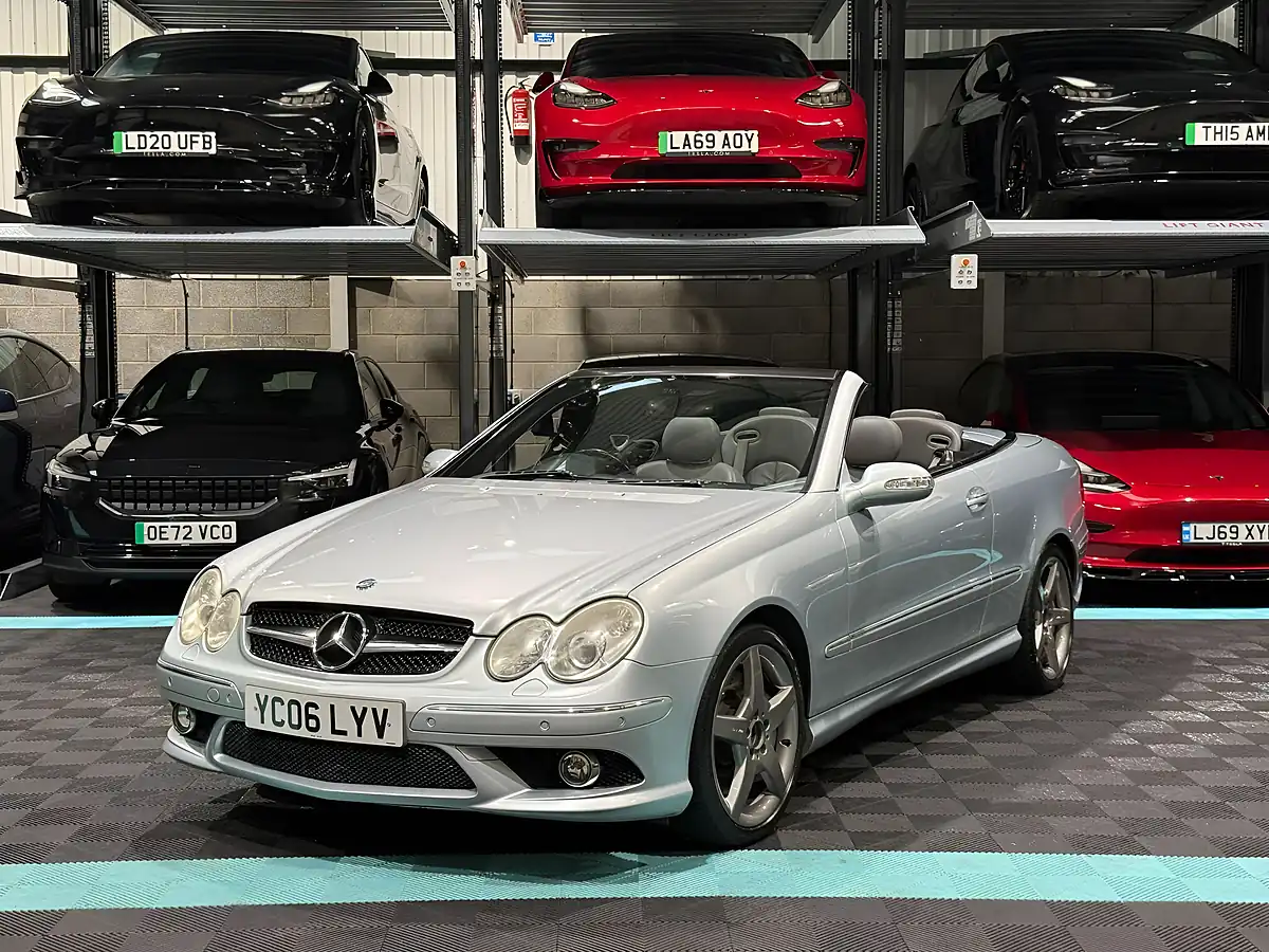 Used 2006 Mercedes-Benz Clk Sport Cabriolet Silver - Interior and Exterior details 4