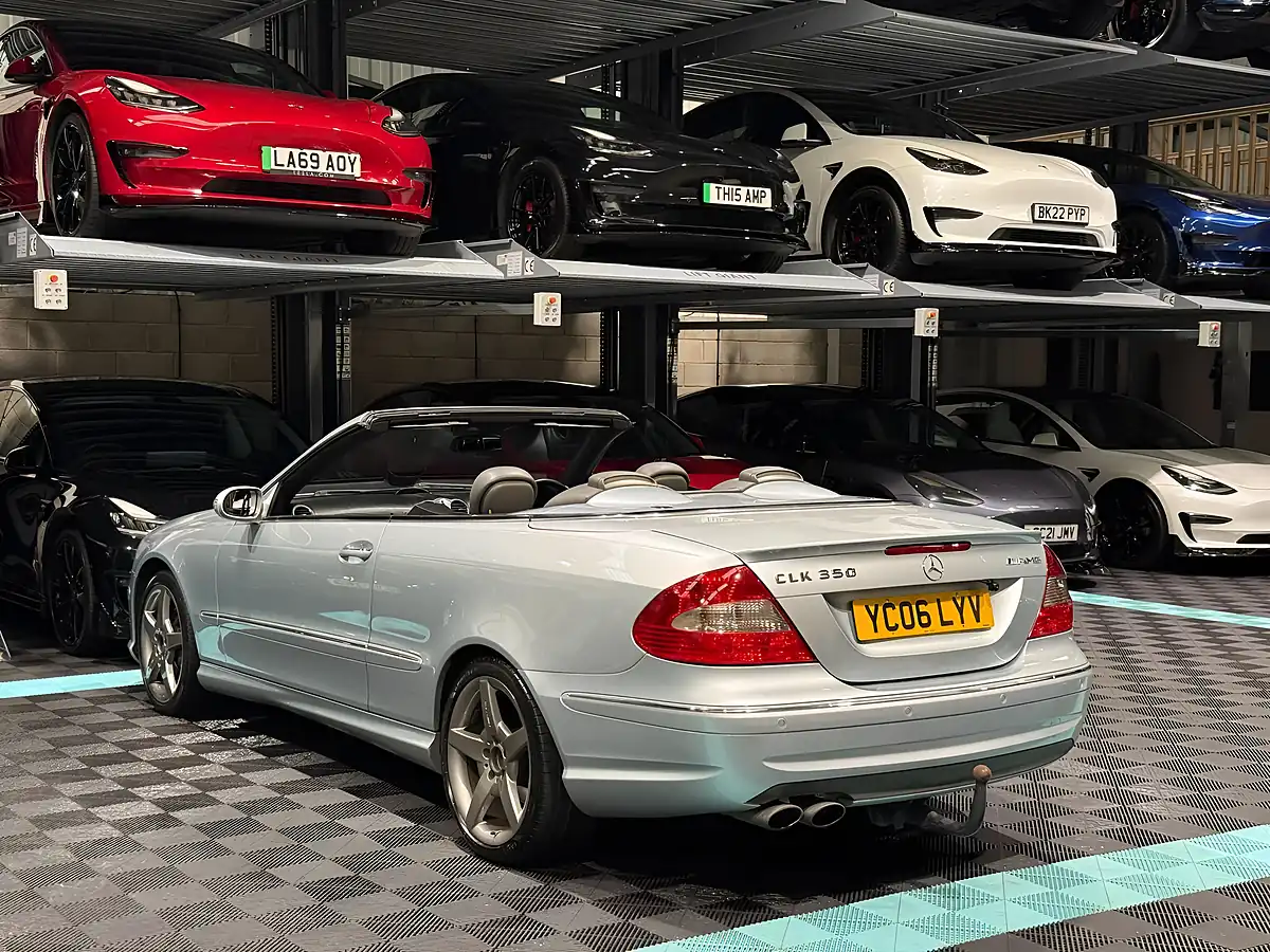 Used 2006 Mercedes-Benz Clk Sport Cabriolet Silver - Interior and Exterior details 6