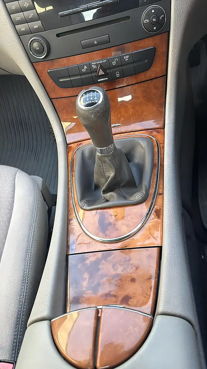 Used 2006 Mercedes-Benz E Class Elegance Silver - Interior and Exterior details 12