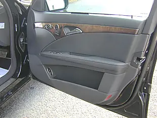 Used 2006 Mercedes-Benz E Class Estate Black - Interior and Exterior details 14