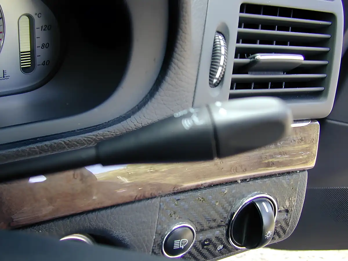 Used 2006 Mercedes-Benz E Class Estate Black - Interior and Exterior details 16