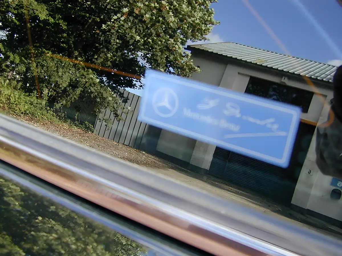 Used 2006 Mercedes-Benz E Class Estate Black - Interior and Exterior details 20