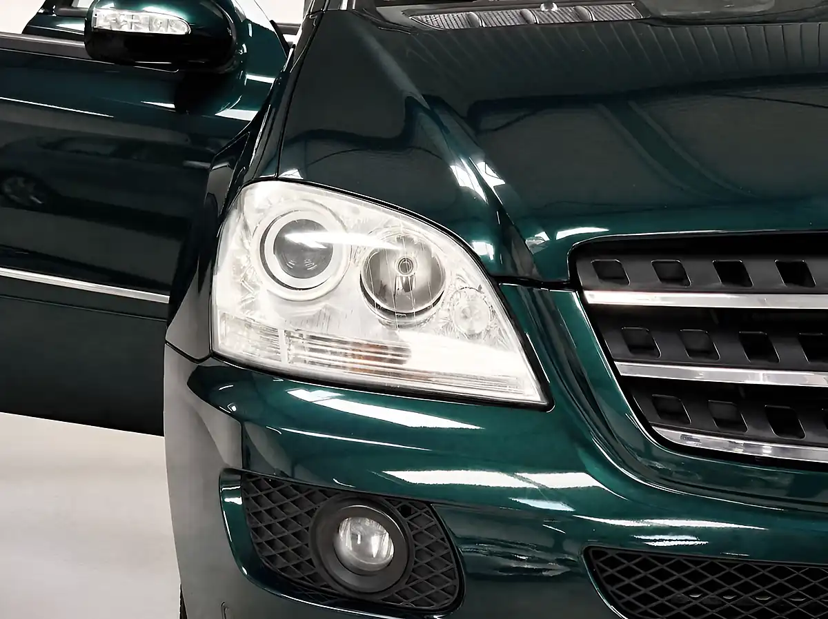 Used 2006 Mercedes-Benz M-Class Se Andradite Green - Interior and Exterior details 6