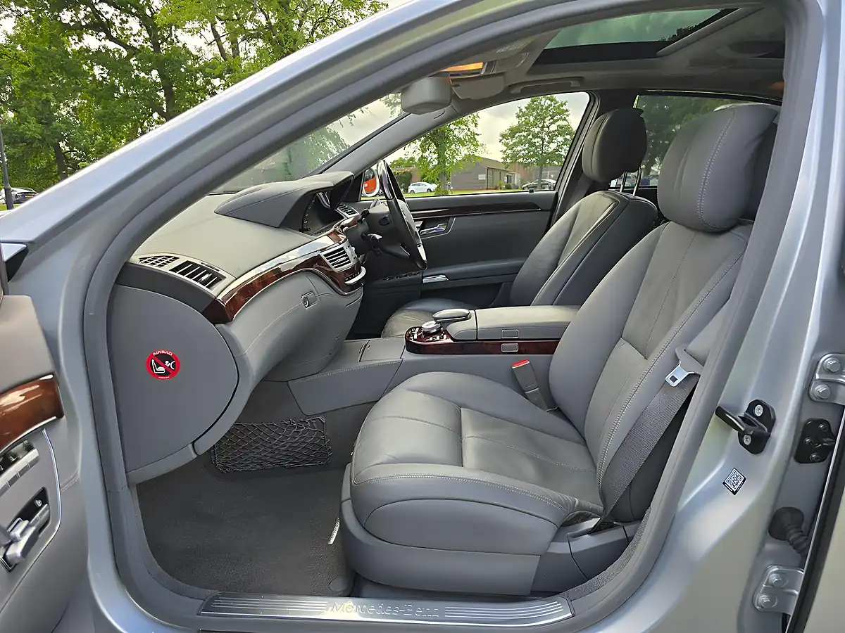 Used 2006 Mercedes-Benz S Class S500 L Iridium Silver Metallic - Interior and Exterior details 19