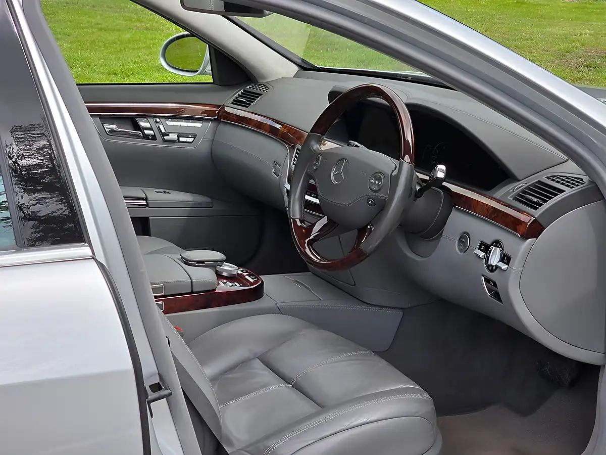 Used 2006 Mercedes-Benz S Class S500 L Iridium Silver Metallic - Interior and Exterior details 3