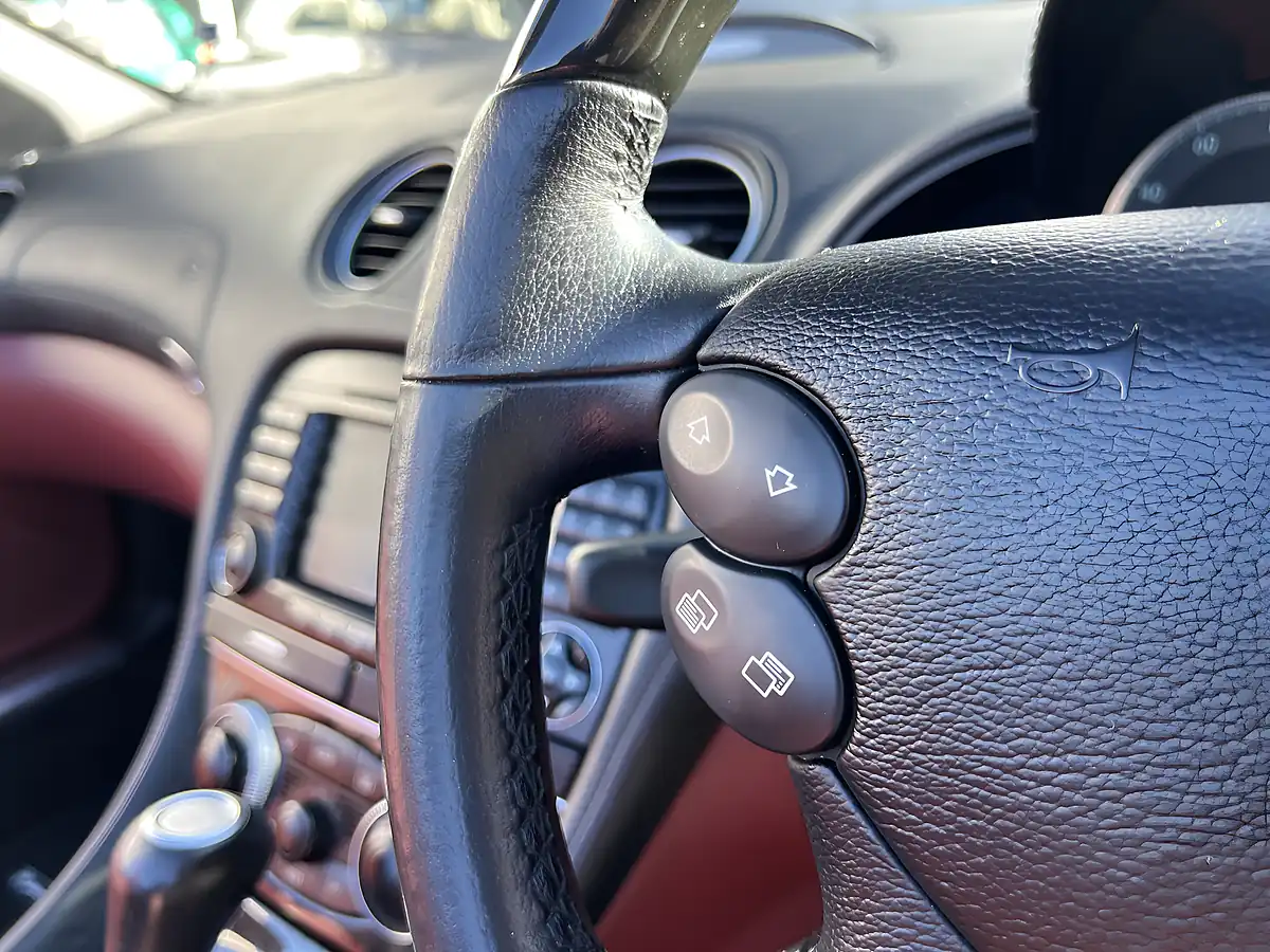 Used 2006 Mercedes-Benz Sl Black - Interior and Exterior details 18