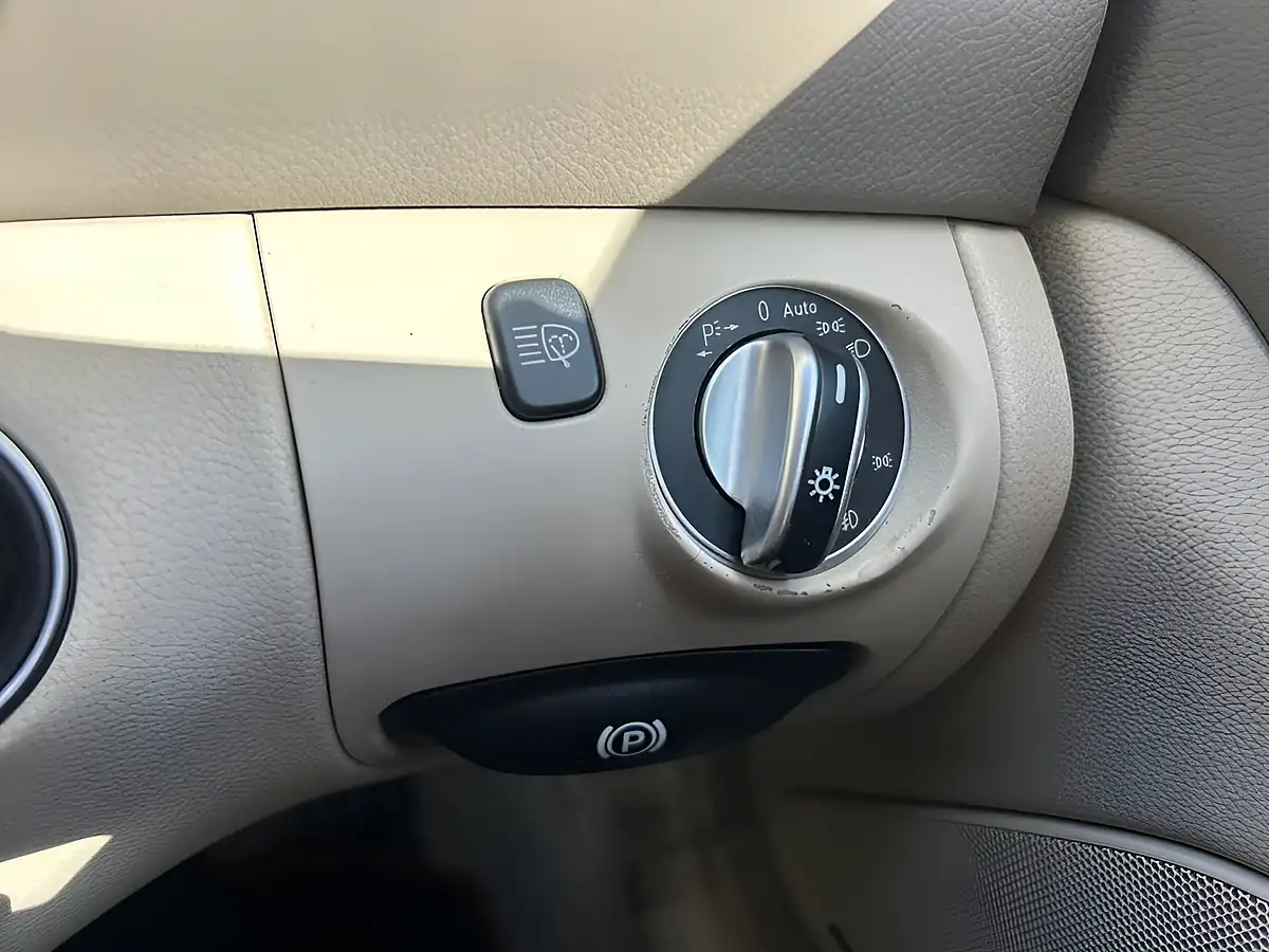 Used 2006 Mercedes-Benz Sl Convertible Black - Interior and Exterior details 13