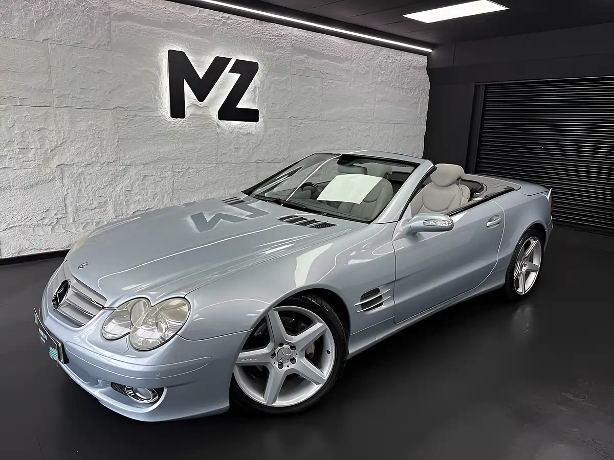 Used 2006 Mercedes-Benz Sl Convertible Silver - Front View