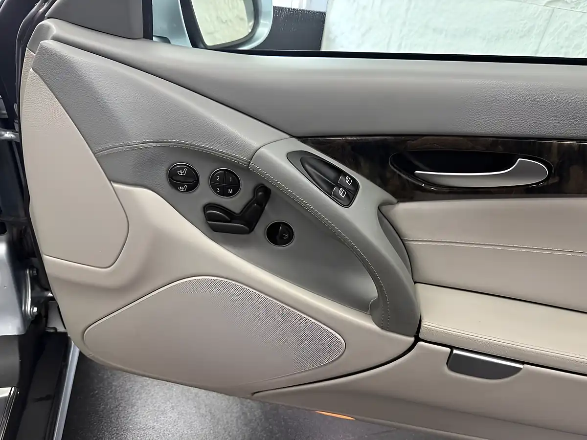 Used 2006 Mercedes-Benz Sl Convertible Silver - Interior and Exterior details 18