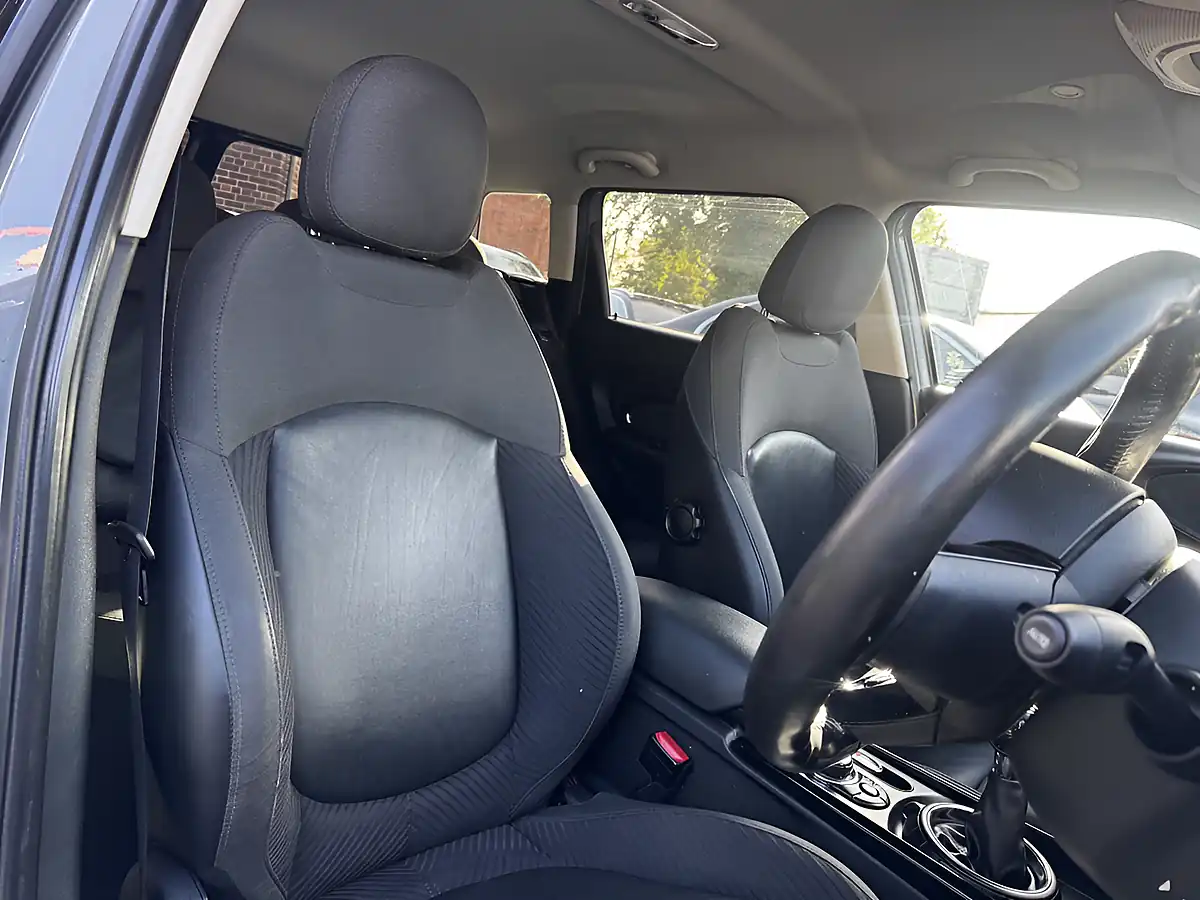 Used 2006 MINI Clubman Cooper Grey - Interior and Exterior details 14
