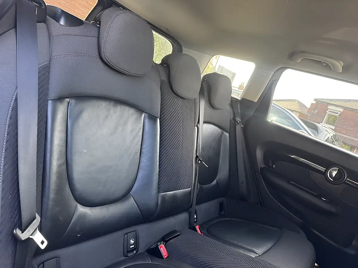 Used 2006 MINI Clubman Cooper Grey - Interior and Exterior details 18