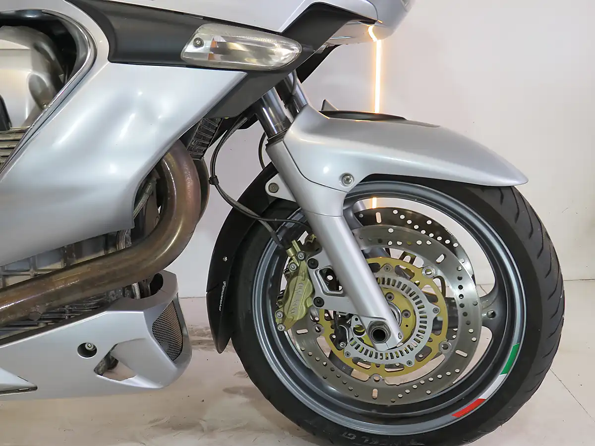 Used 2006 Moto Guzzi Norge Silver - Interior and Exterior details 17