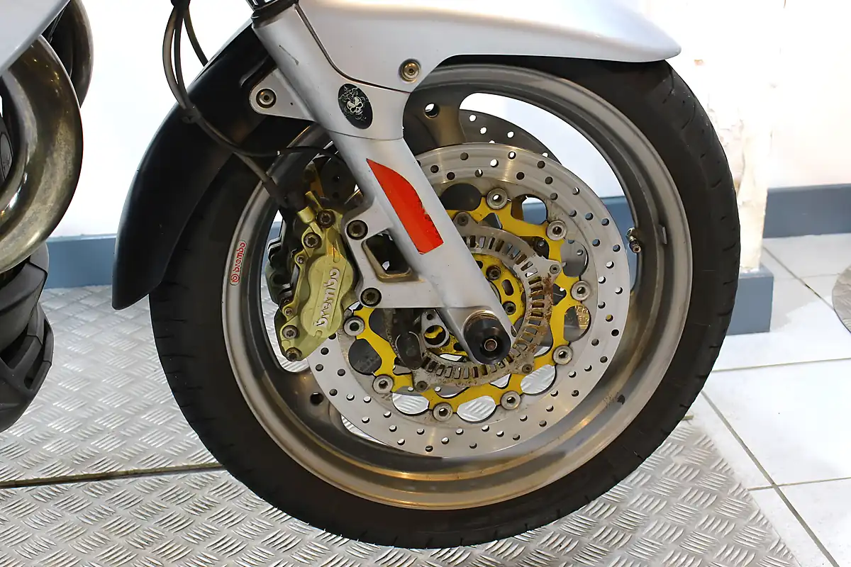 Used 2006 Moto Guzzi Norge T Silver - Interior and Exterior details 6