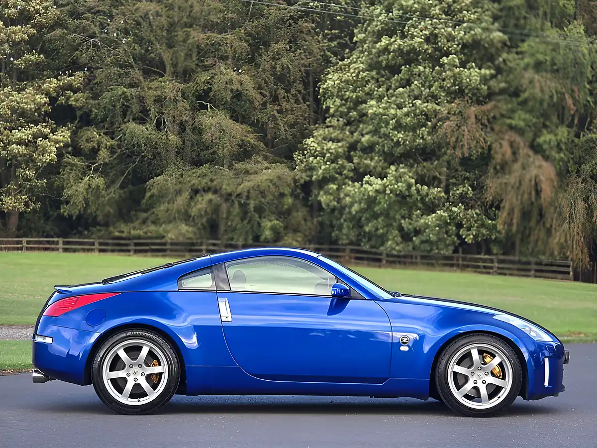 Used 2006 Nissan 350Z GT Blue - Interior and Exterior details 8