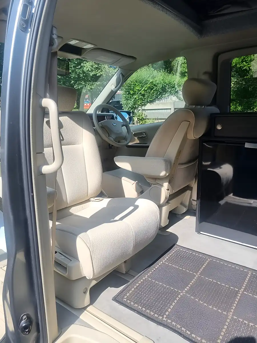 Used 2006 Nissan Elgrand Camper Silver - Interior and Exterior details 20