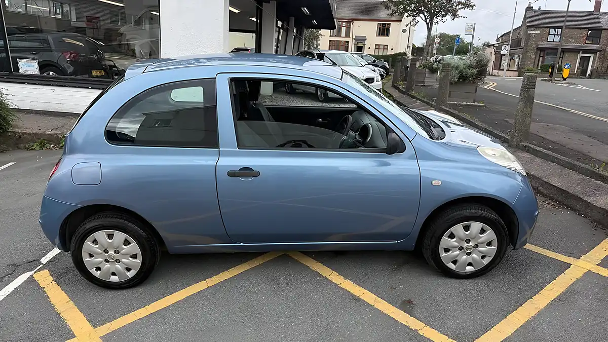 Used 2006 Nissan Micra Initia Blue - Interior and Exterior details 13