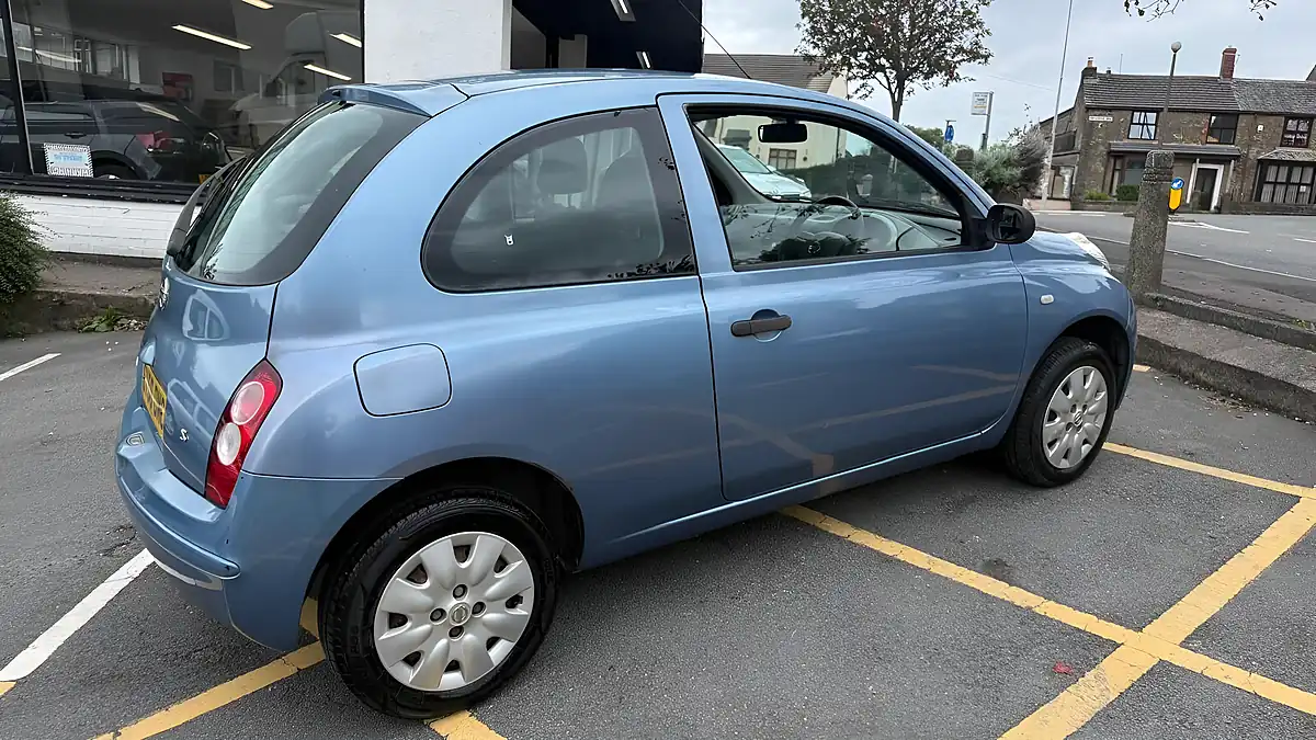 Used 2006 Nissan Micra Initia Blue - Interior and Exterior details 20