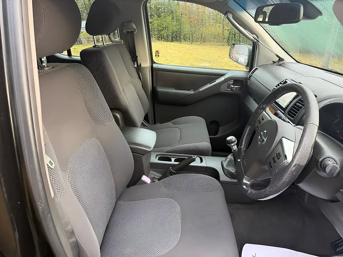 Used 2006 Nissan Navara Outlaw Black - Interior and Exterior details 11