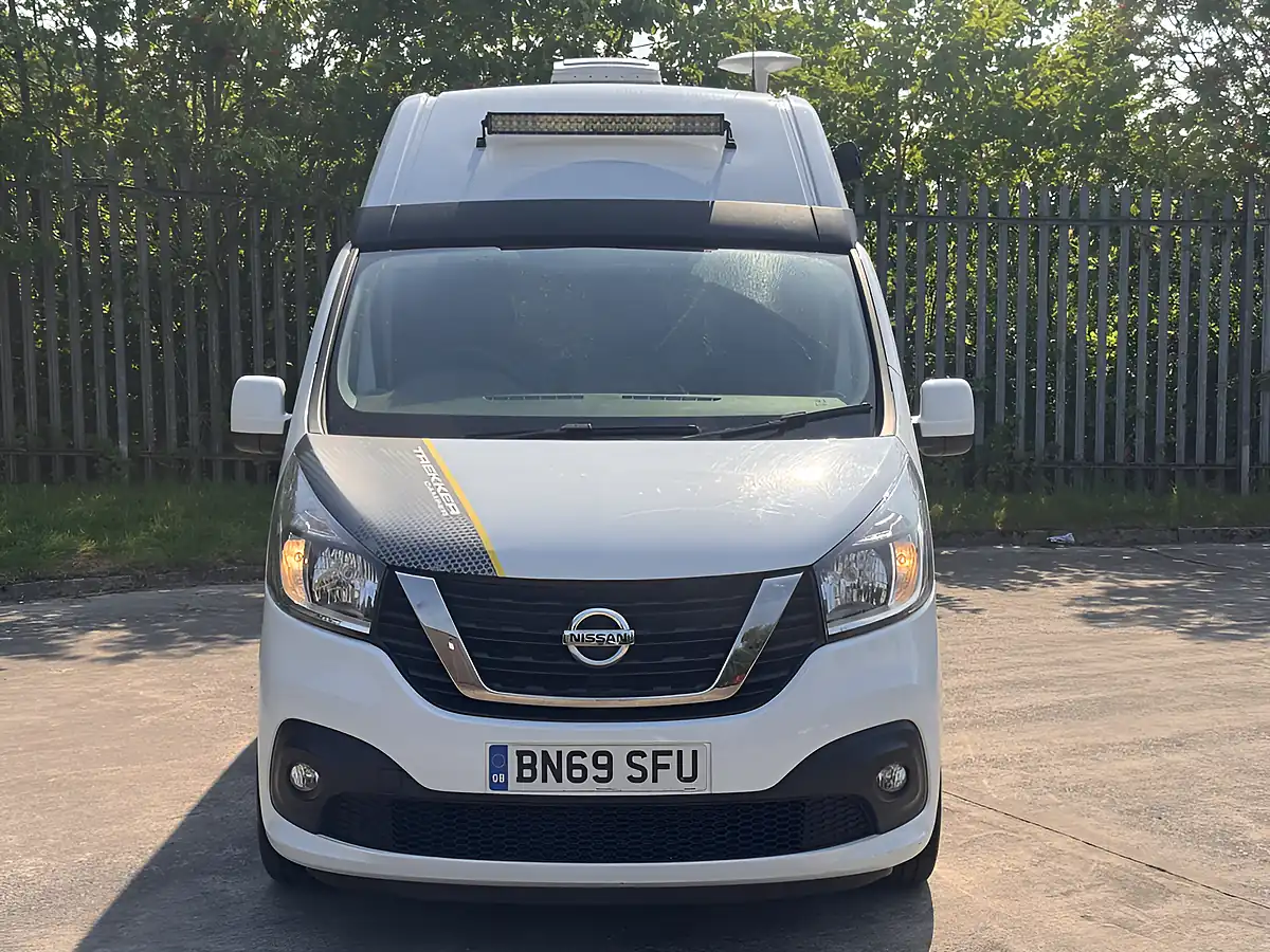 Used 2006 Nissan NV300 Tekna L1H2 White - Interior and Exterior details 2