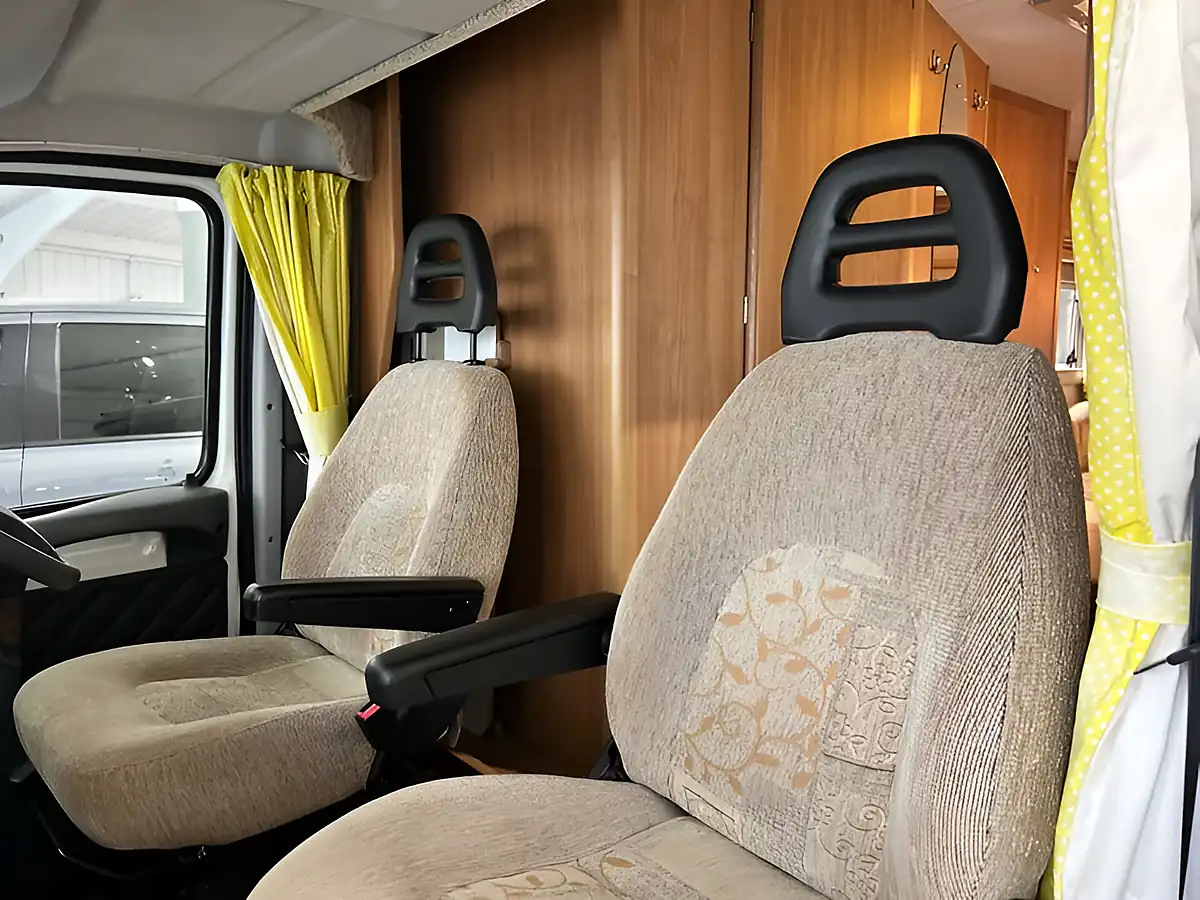 Used 2006 Peugeot Boxer 330 Lx Swb White - Interior and Exterior details 12