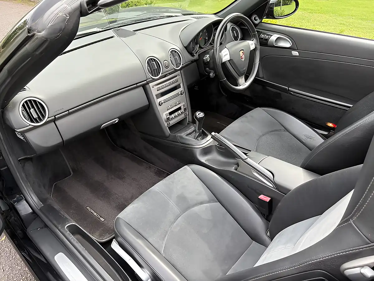 Used 2006 Porsche Boxster Black - Interior and Exterior details 17