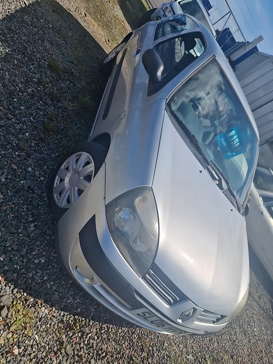 Used 2006 Renault Clio Campus 3dr Silver - Interior and Exterior details 17