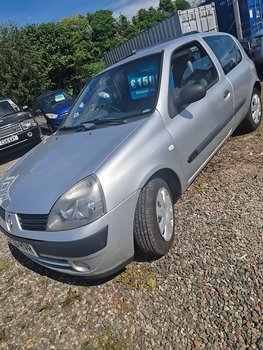 Used 2006 Renault Clio Campus 3dr Silver - Interior and Exterior details 3