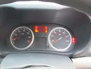 Used 2006 Renault Clio Campus Red - Interior and Exterior details 9