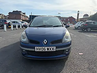 Used 2006 Renault Clio Dynamique Blue - Interior and Exterior details 3