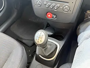 Used 2006 Renault Clio Dynamique Blue - Interior and Exterior details 6