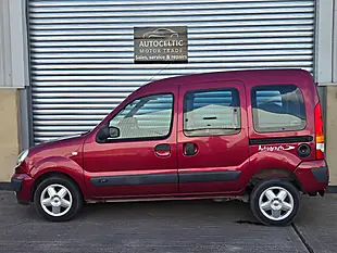 Used 2006 Renault Kangoo Expression Red - Interior and Exterior details 4