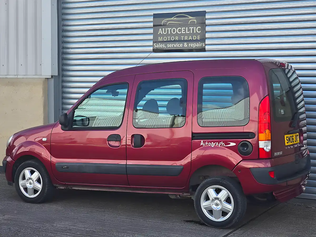 Used 2006 Renault Kangoo Expression Red - Interior and Exterior details 6