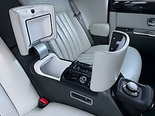 Used 2006 Rolls-Royce Phantom White - Interior and Exterior details 11