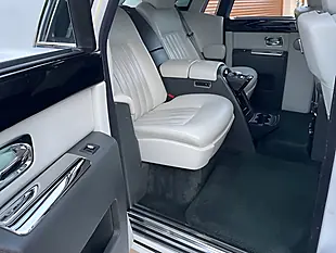 Used 2006 Rolls-Royce Phantom White - Interior and Exterior details 8