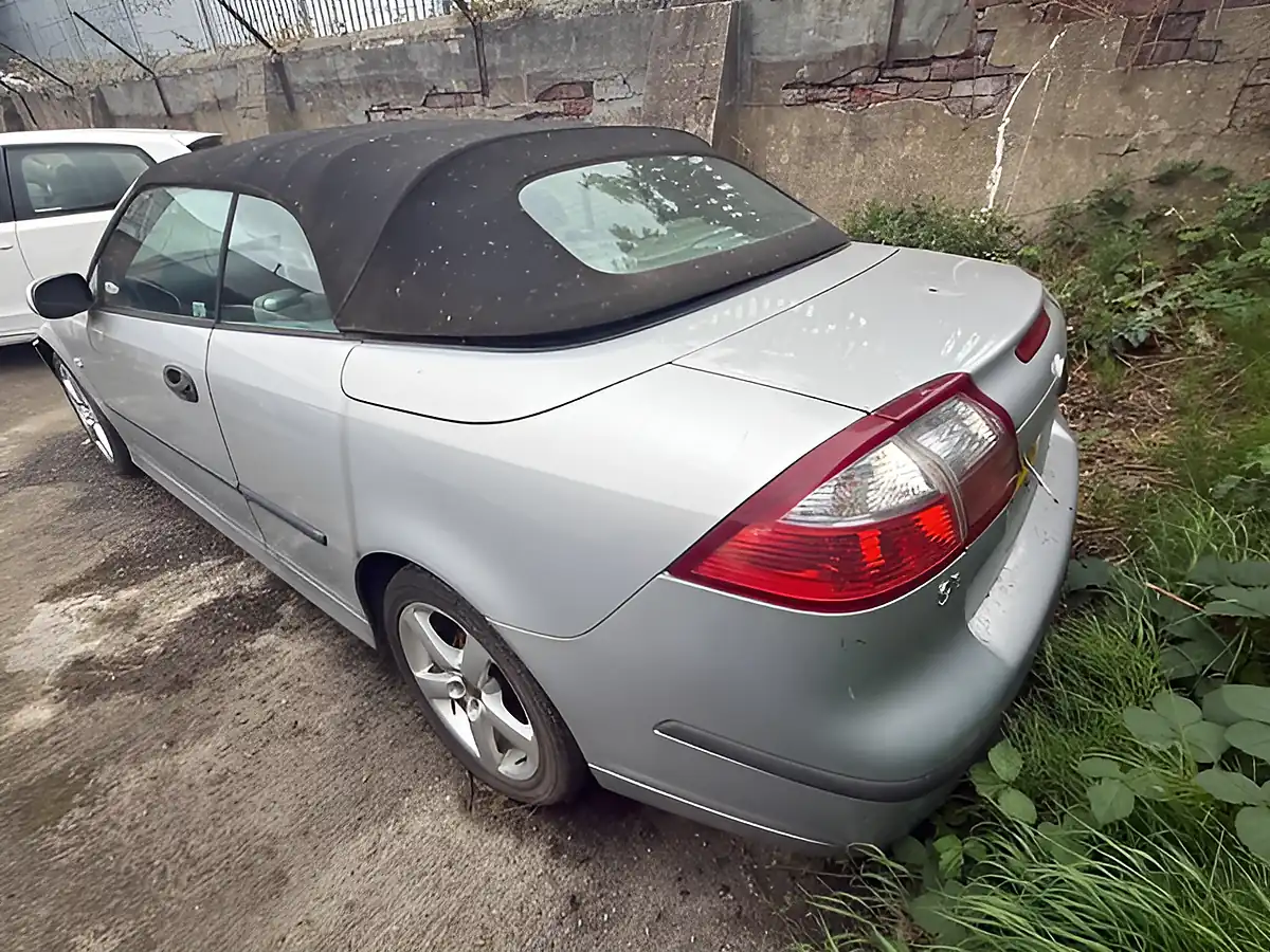 Used 2006 Saab 9-3 Cerulean Vector - Interior and Exterior details 6