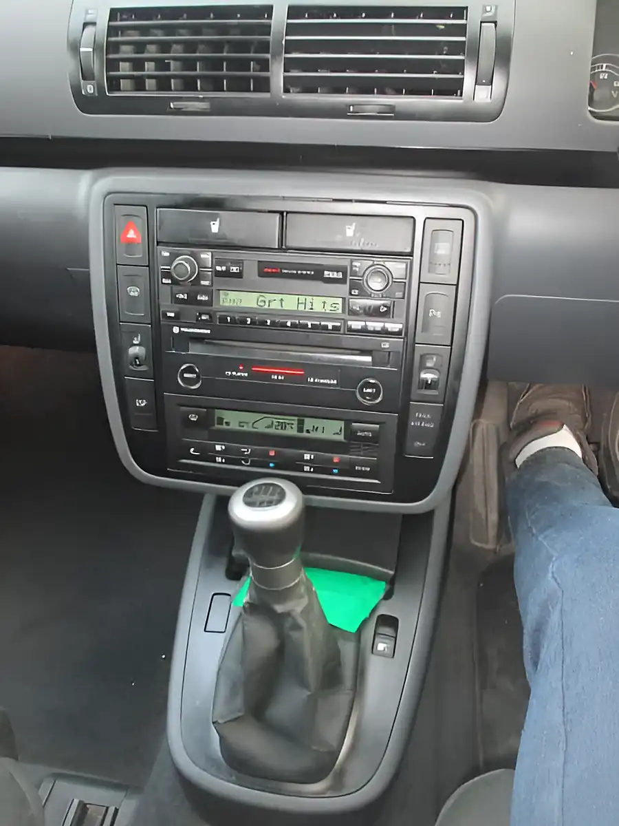 Used 2006 SEAT Alhambra Stylance Silver - Interior and Exterior details 10