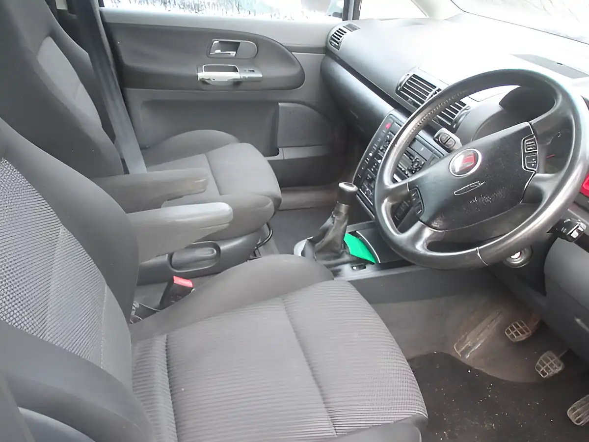 Used 2006 SEAT Alhambra Stylance Silver - Interior and Exterior details 6