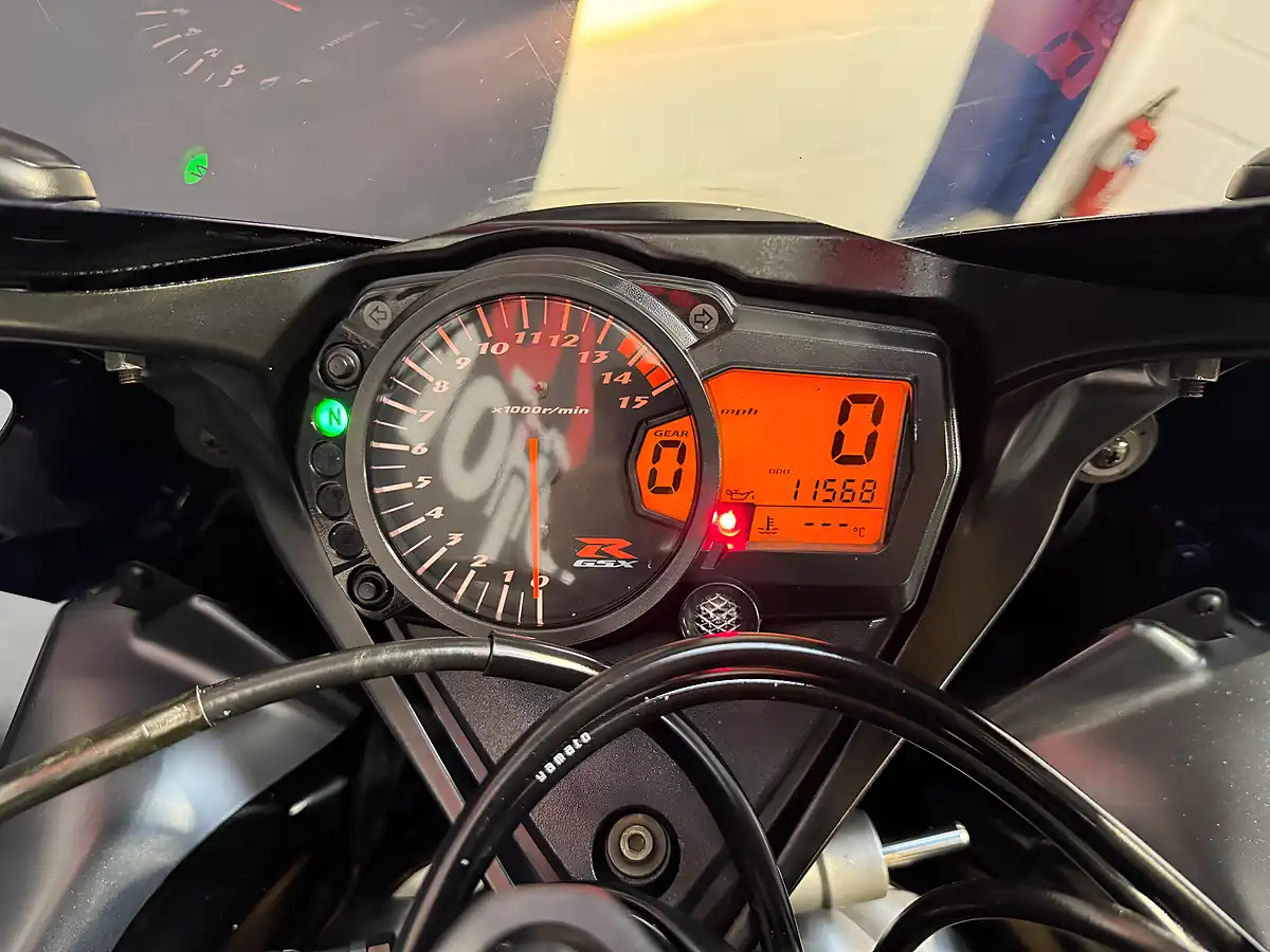 Used 2006 Suzuki GSX-R1000 - Interior and Exterior details 13